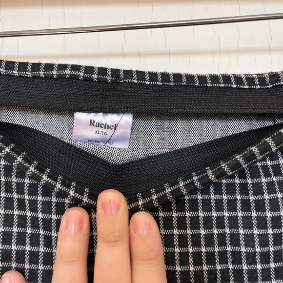 Black & White Plaid Miniskirt - Picture 2 of 2